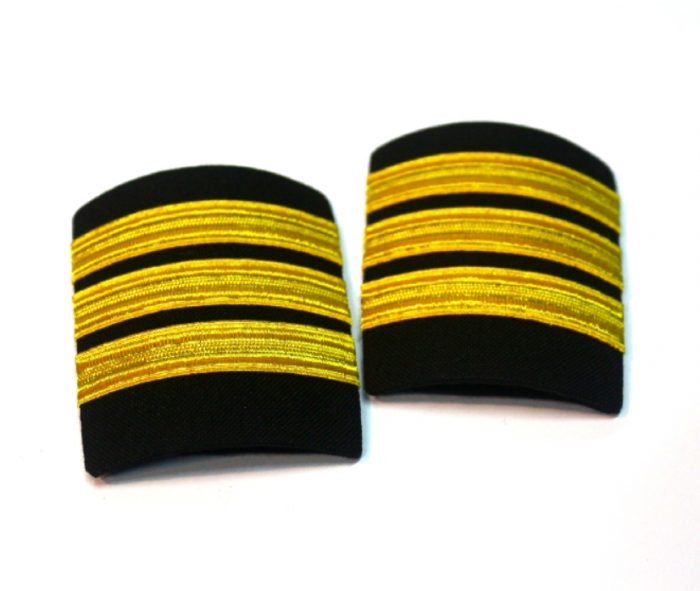 3 Stripe gold Hard blackepaulets for pilots